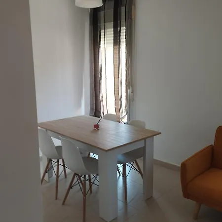 Con Jardin Y 3 아파트 칼라토라오