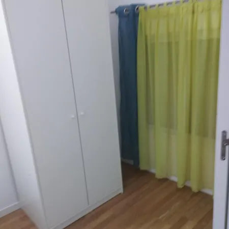 Con Jardin Y 3 Lägenhet