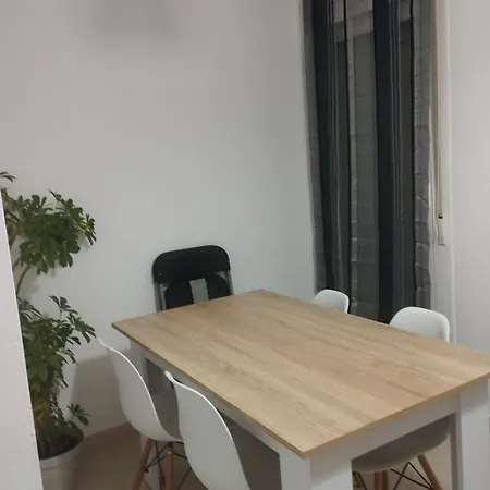 Con Jardin Y 3 * 칼라토라오