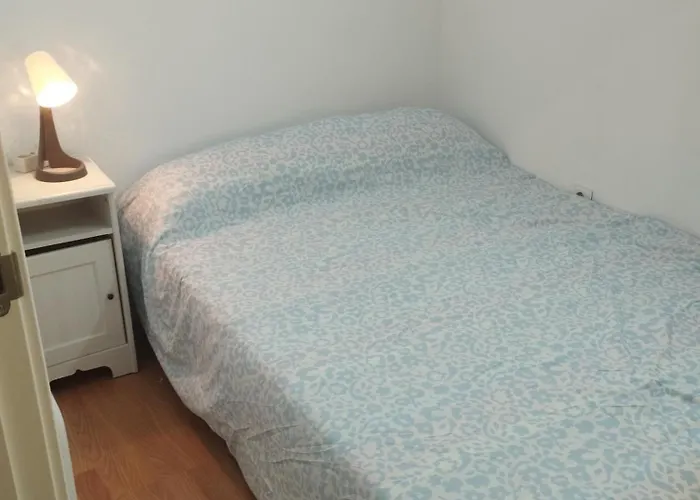 Con Jardin Y 3 Apartment *