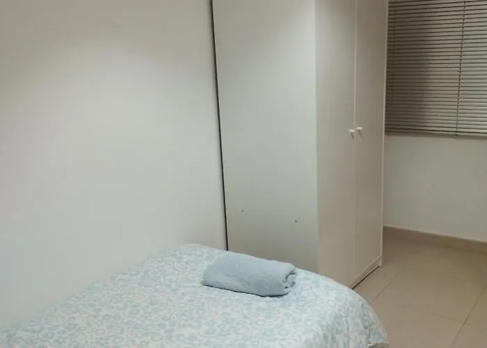 Con Jardin Y 3 * Calatorao